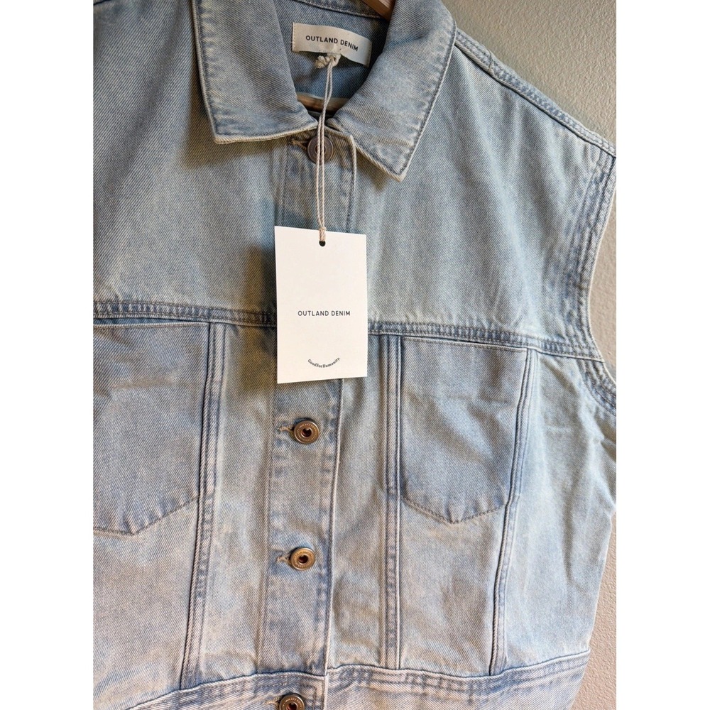 Outland Denim Blake Cropped Vest Light Wash Blue Organic Cotton Size M NWT